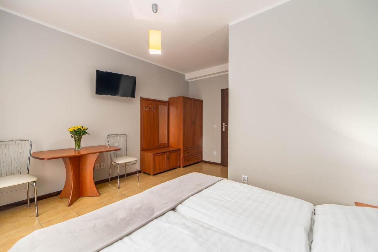 Awenturyn - Pokoje Apartamenty Noclegi Grzybowo Grzybowo  Buitenkant foto