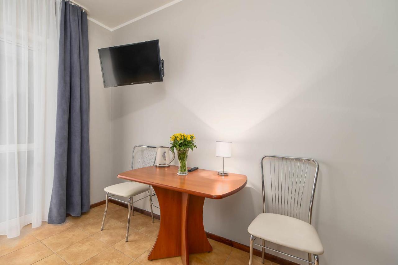 Awenturyn - Pokoje Apartamenty Noclegi Grzybowo Grzybowo  Buitenkant foto